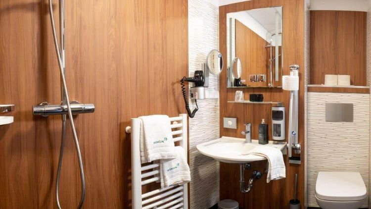 Bad im Wahlleistungszimmer